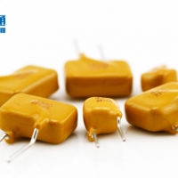 插件保險(xiǎn)絲600V  0.5A規(guī)格參數(shù)及應(yīng)用